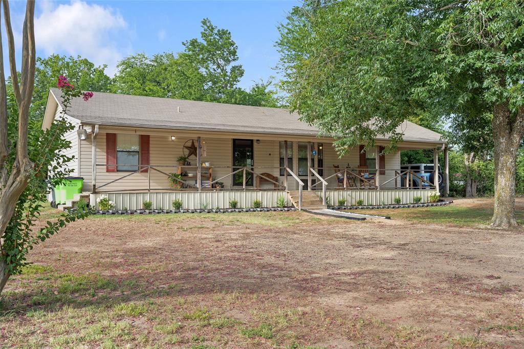 Property Photo: 15197 Farm Road 71 E TX 75481