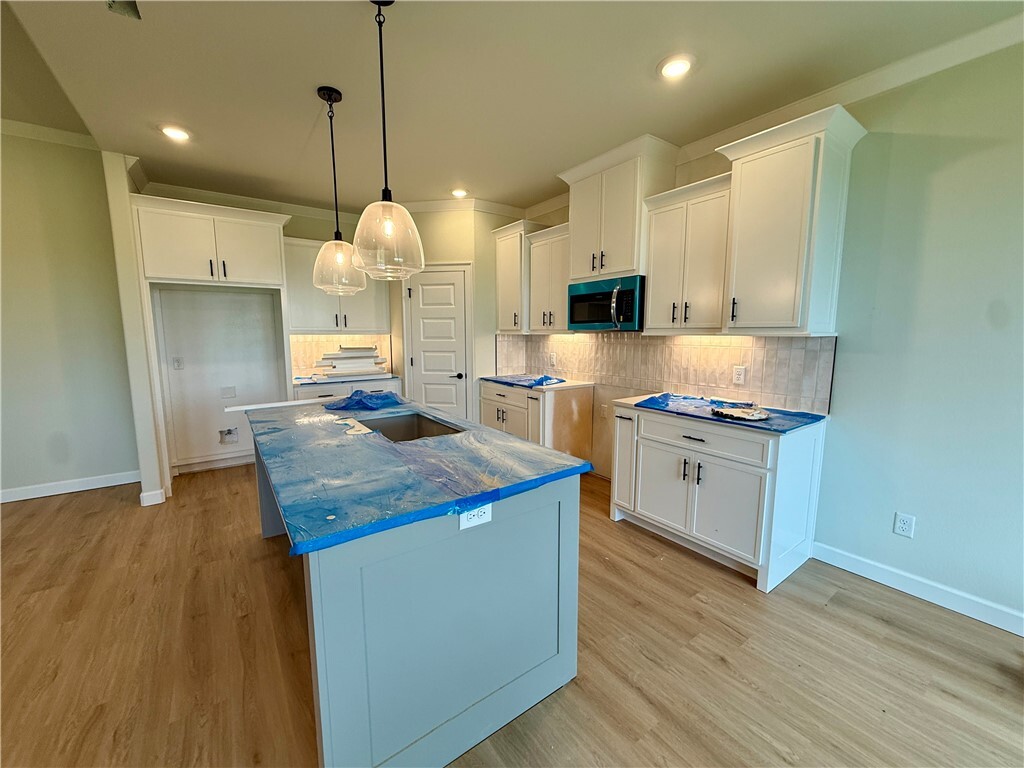 Property Photo: 1813 Edwards Street AR 72751