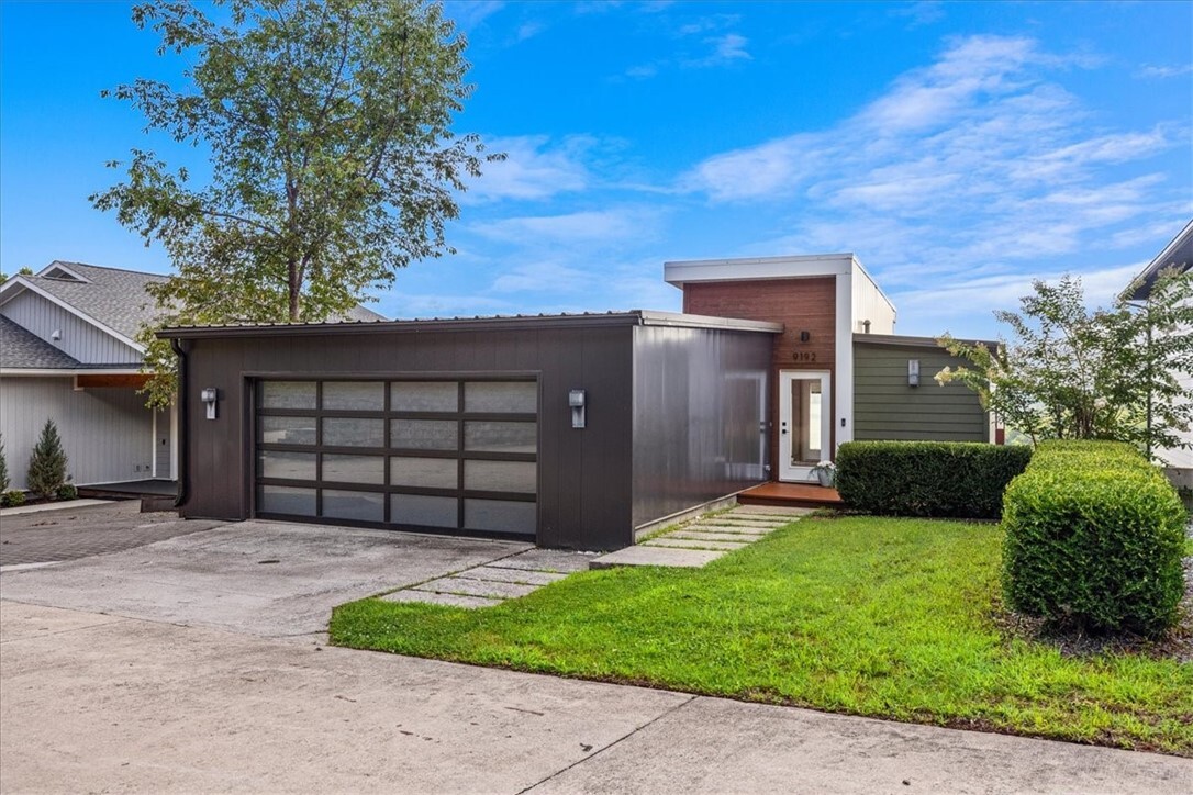Property Photo:  9192 N Park Road  AR 72756 