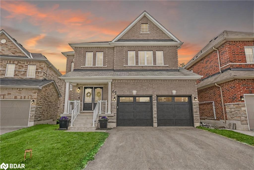 Property Photo: 61 Muirfield Drive Drive ON L4N 6J9