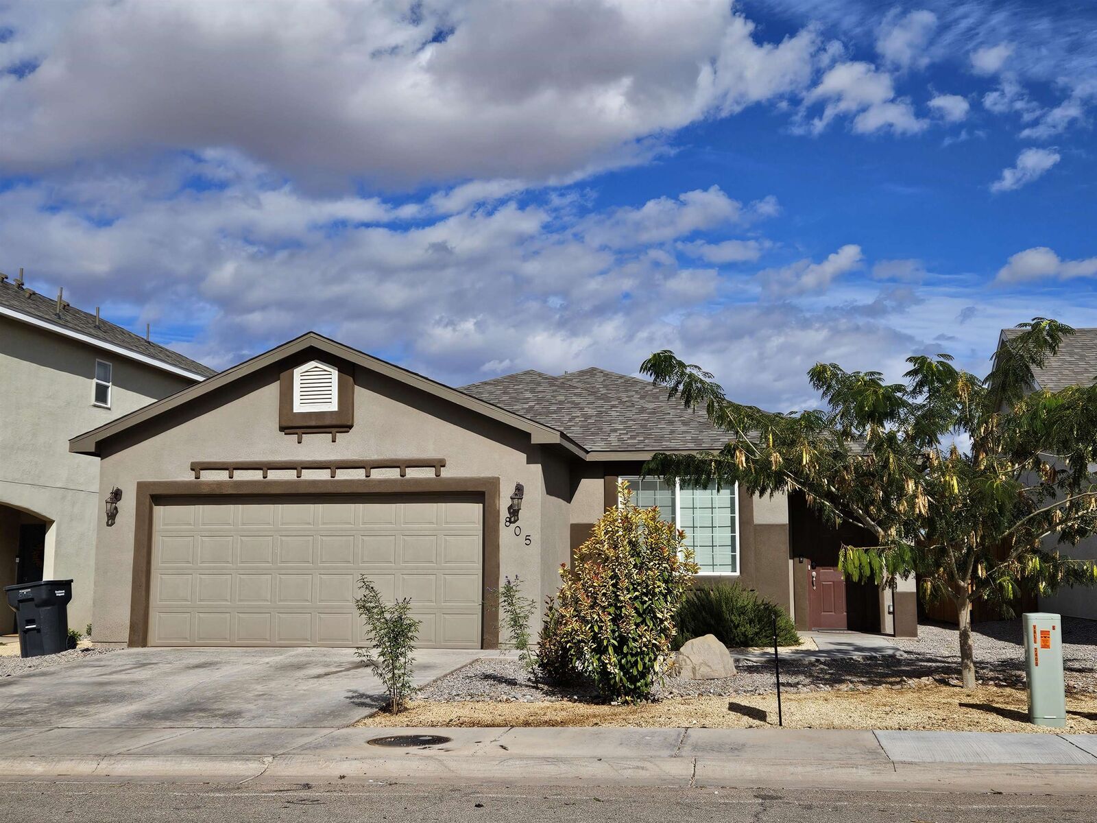 Property Photo:  805 Valencia  NM 88310 
