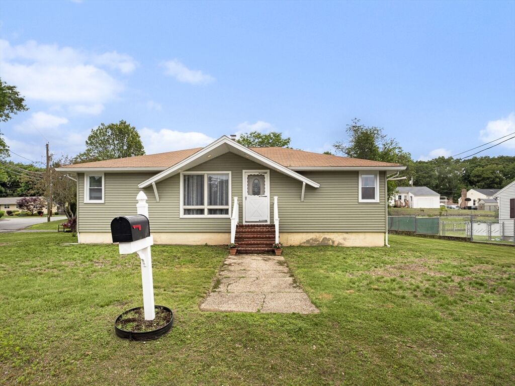 Property Photo:  55 Oak Hill Dr  MA 01844 