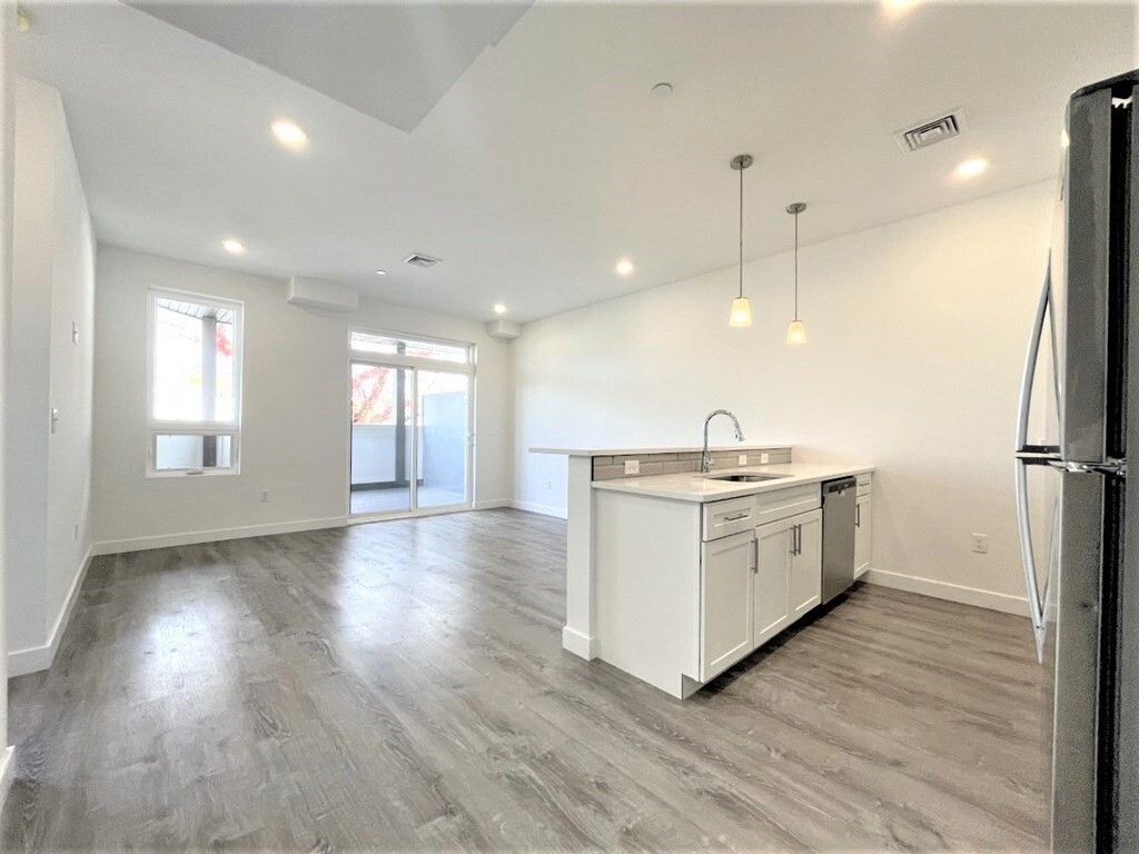 Property Photo: 302 Broadway 304 MA 02149