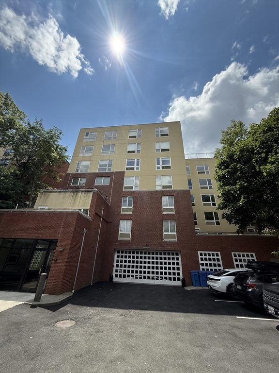 Property Photo: 66 Winchester St 401 MA 02446