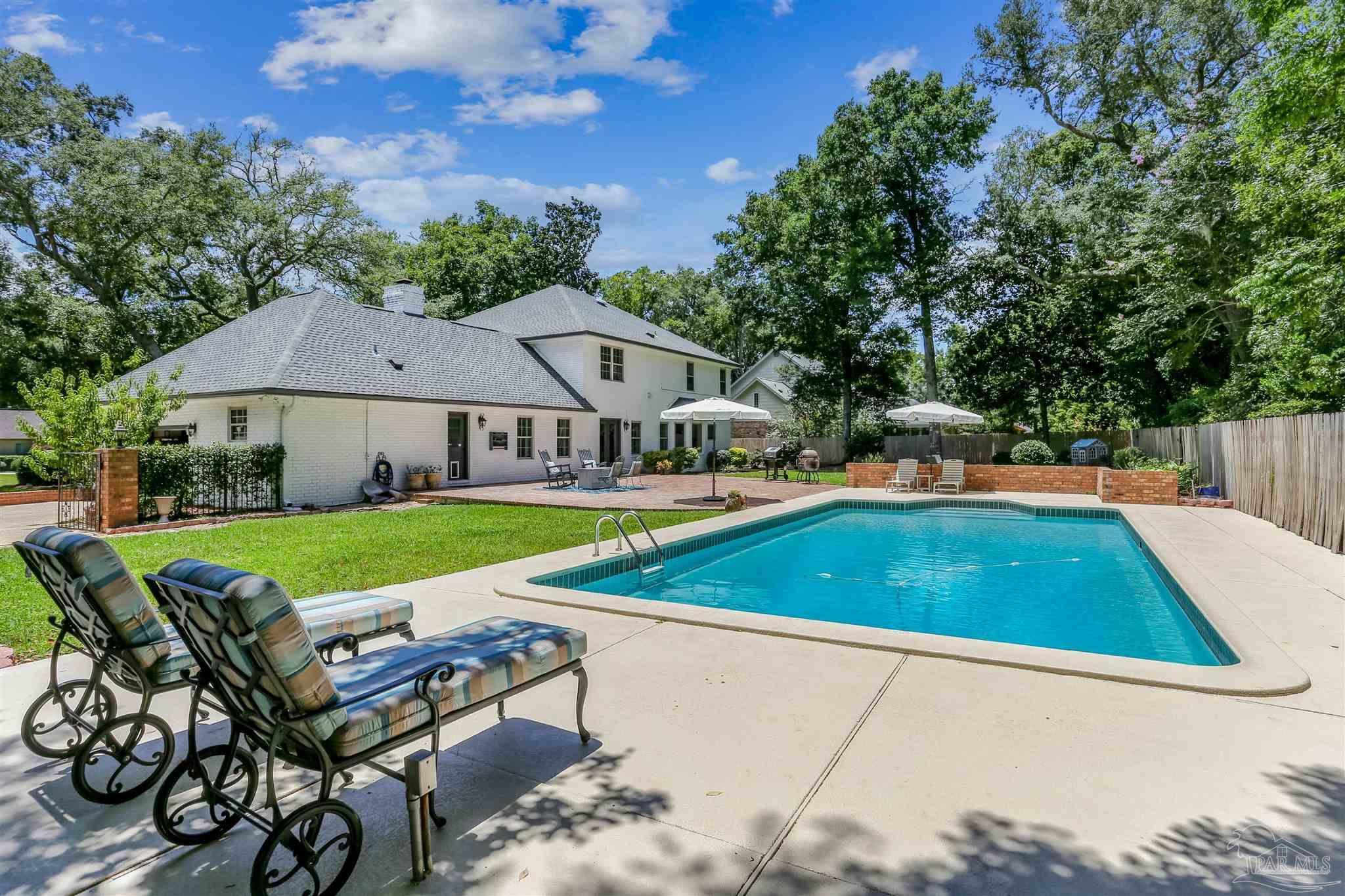 4820 Velasquez St  Pensacola FL 32504 photo