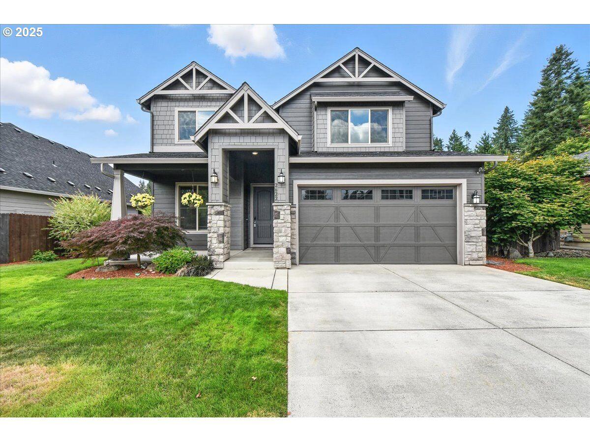 Property Photo: 2622 NE 8th Ave WA 98604