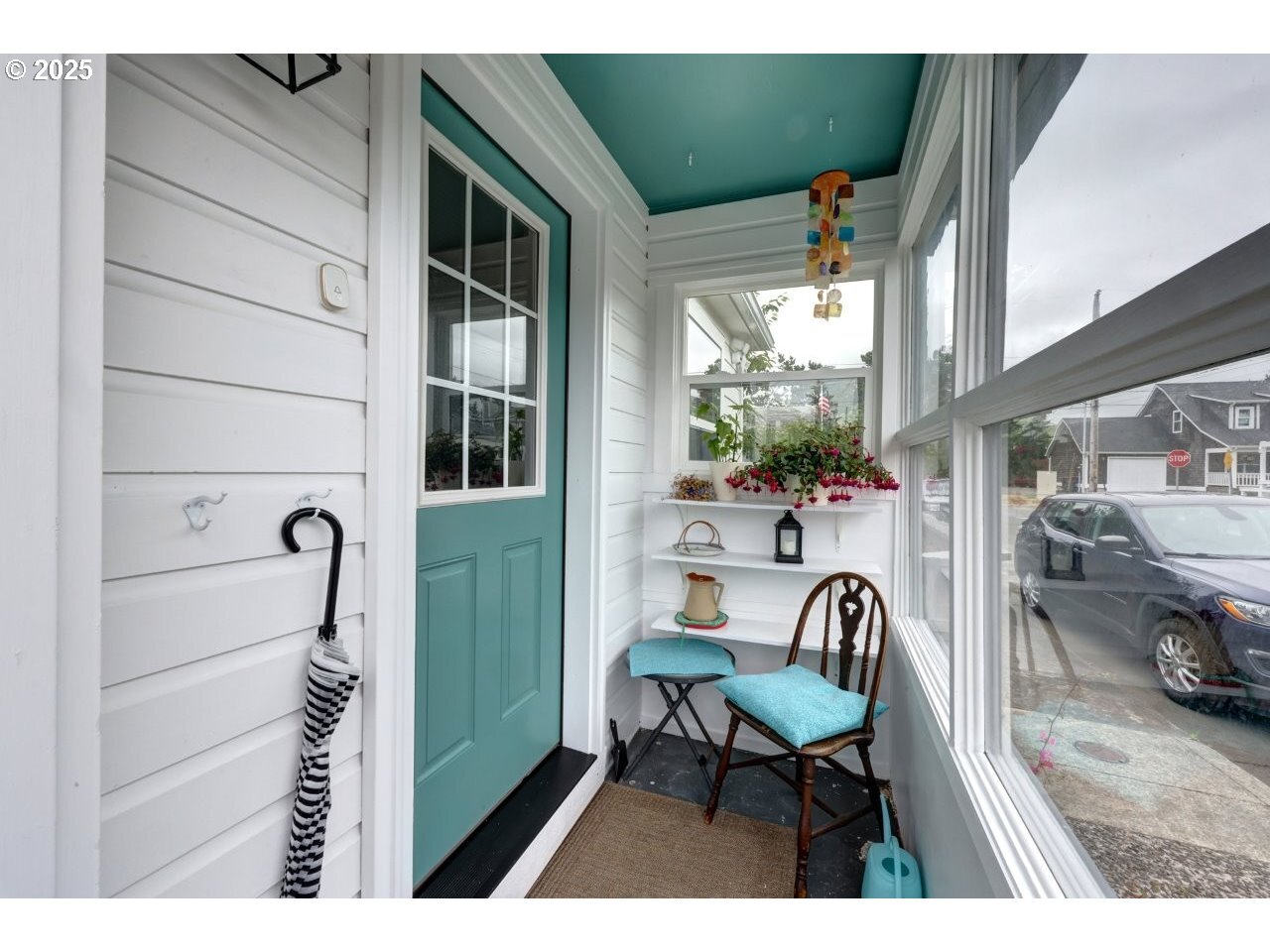 Property Photo: 330 Avenue K OR 97138