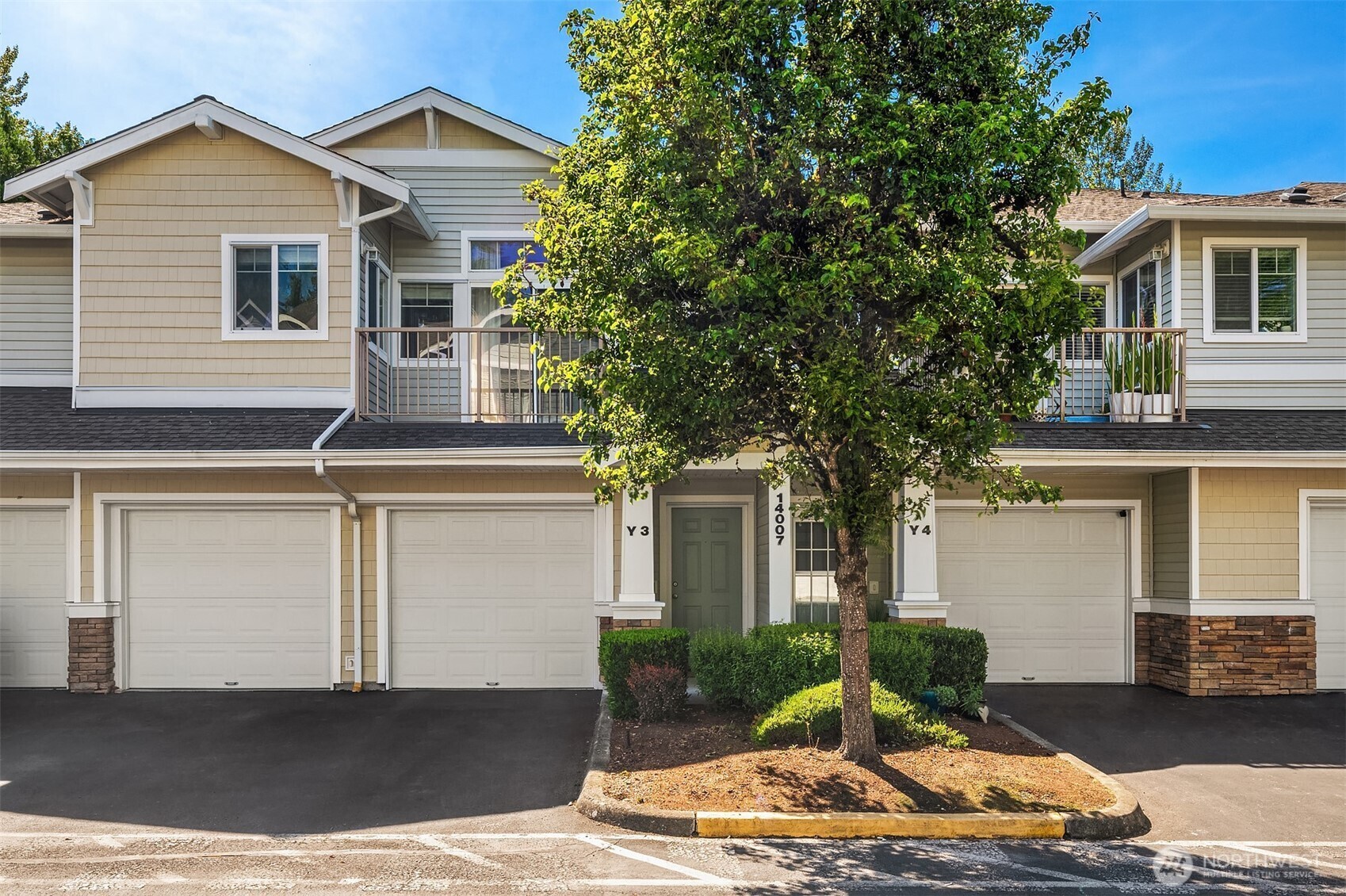 Property Photo:  14007  69th Drive SE Y3  WA 98296 