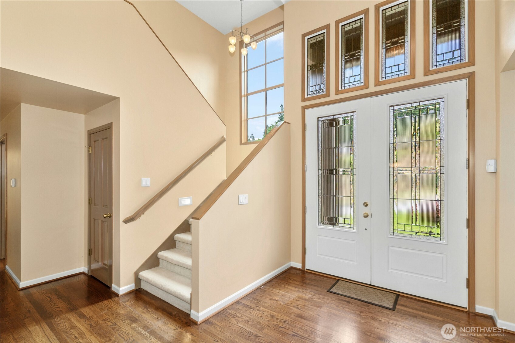 Property Photo:  14618 SE 84th Street  WA 98059 
