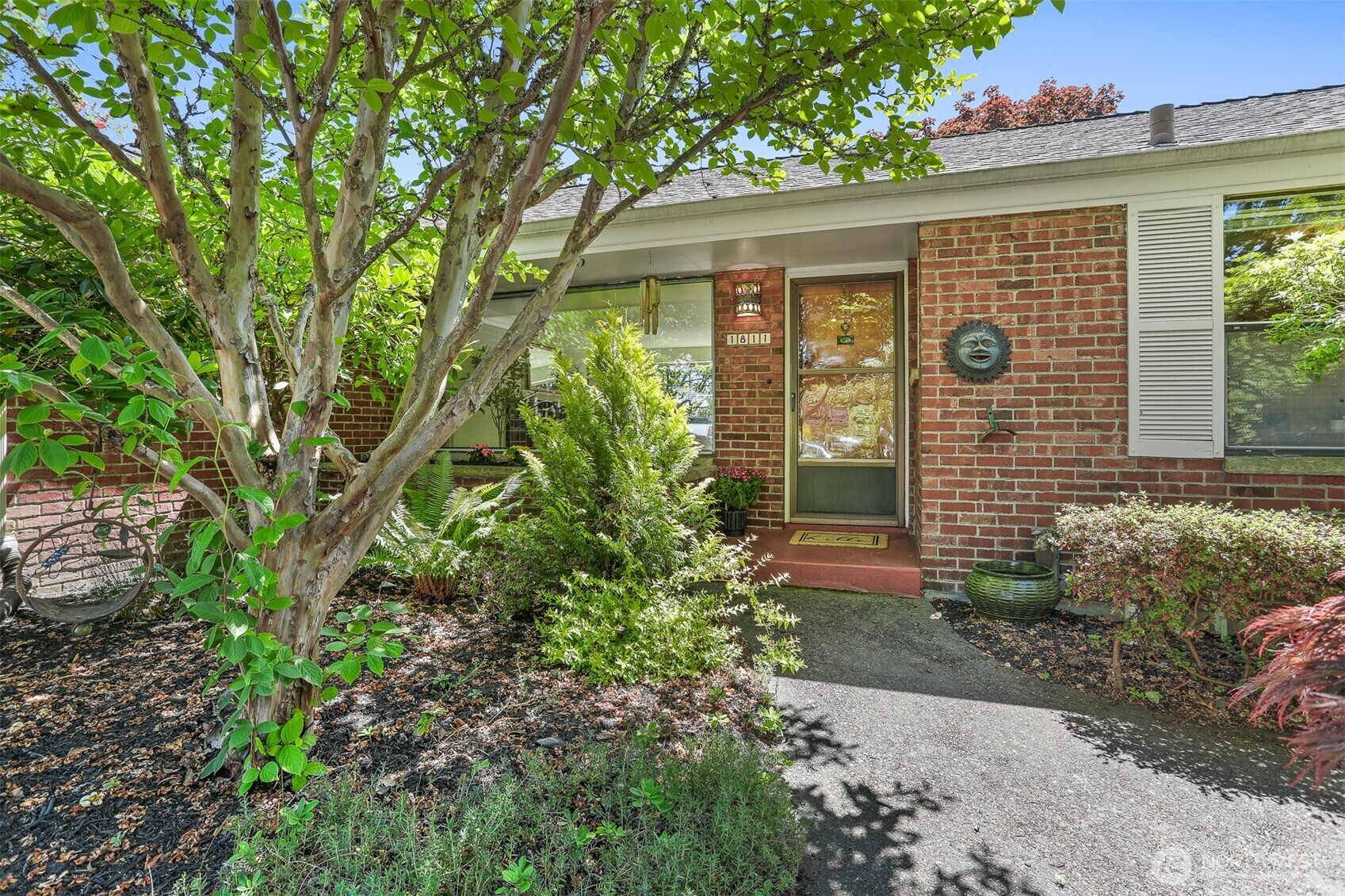 1811 NW 95th Street  Seattle WA 98117 photo