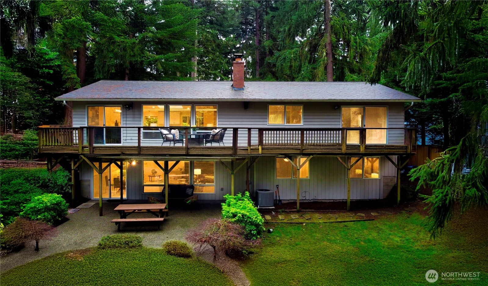 Property Photo: 15930 SE 43rd Street WA 98006
