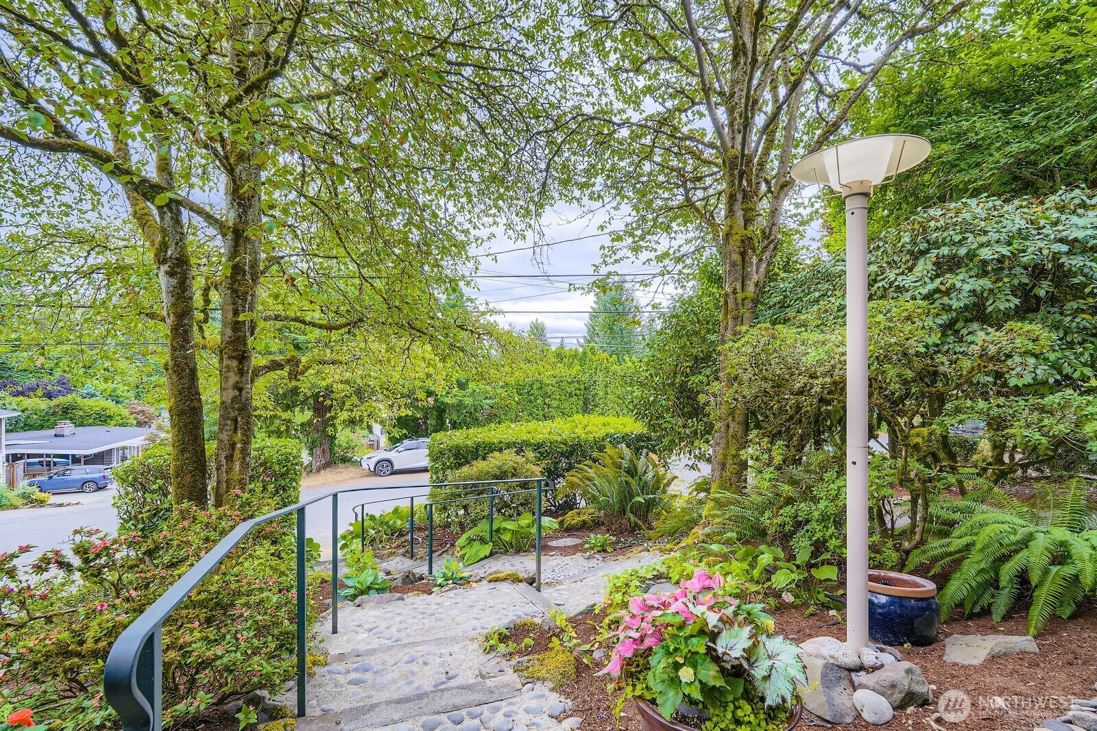 Property Photo: 9401 45th Avenue NE WA 98115