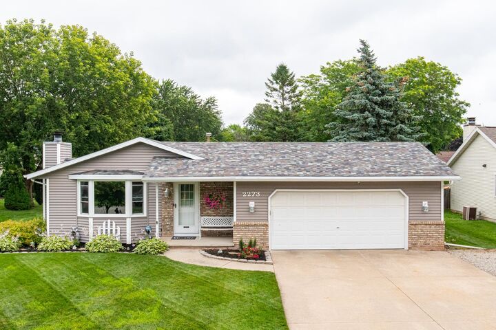 2273 Redtail Drive  Neenah WI 54956 photo