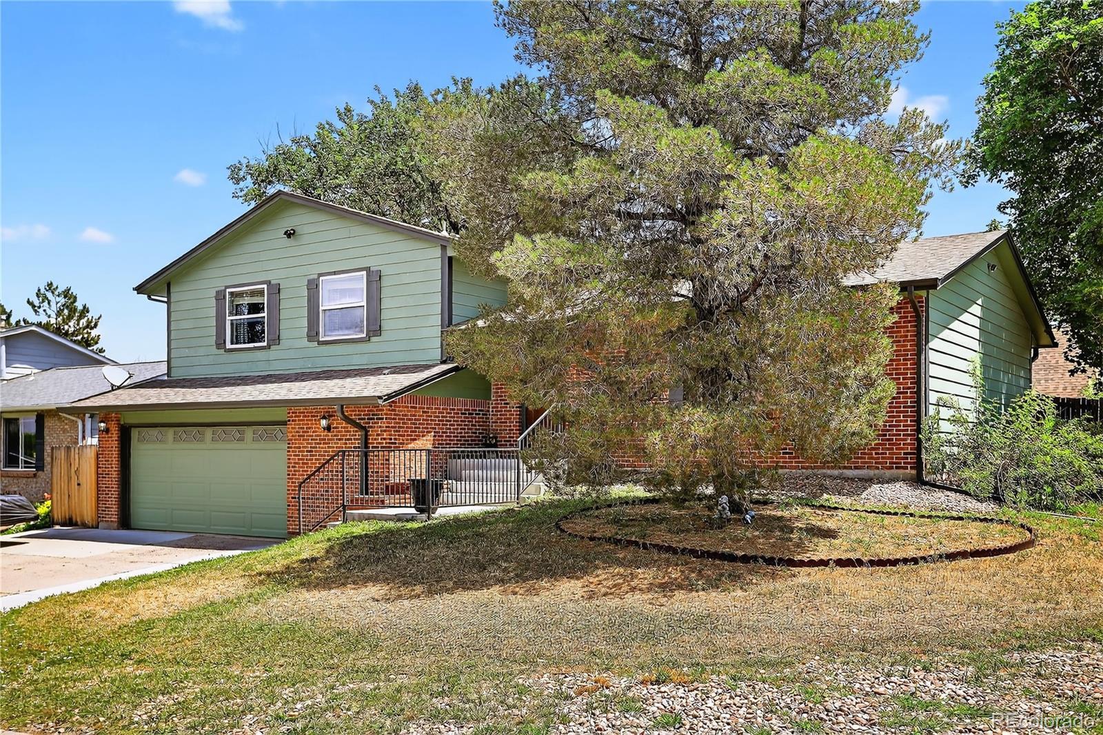 Property Photo: 3258 S Ensenada Way CO 80013