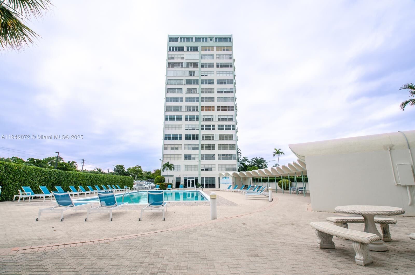 Property Photo: 2150 Sans Souci Blvd B305 FL 33181