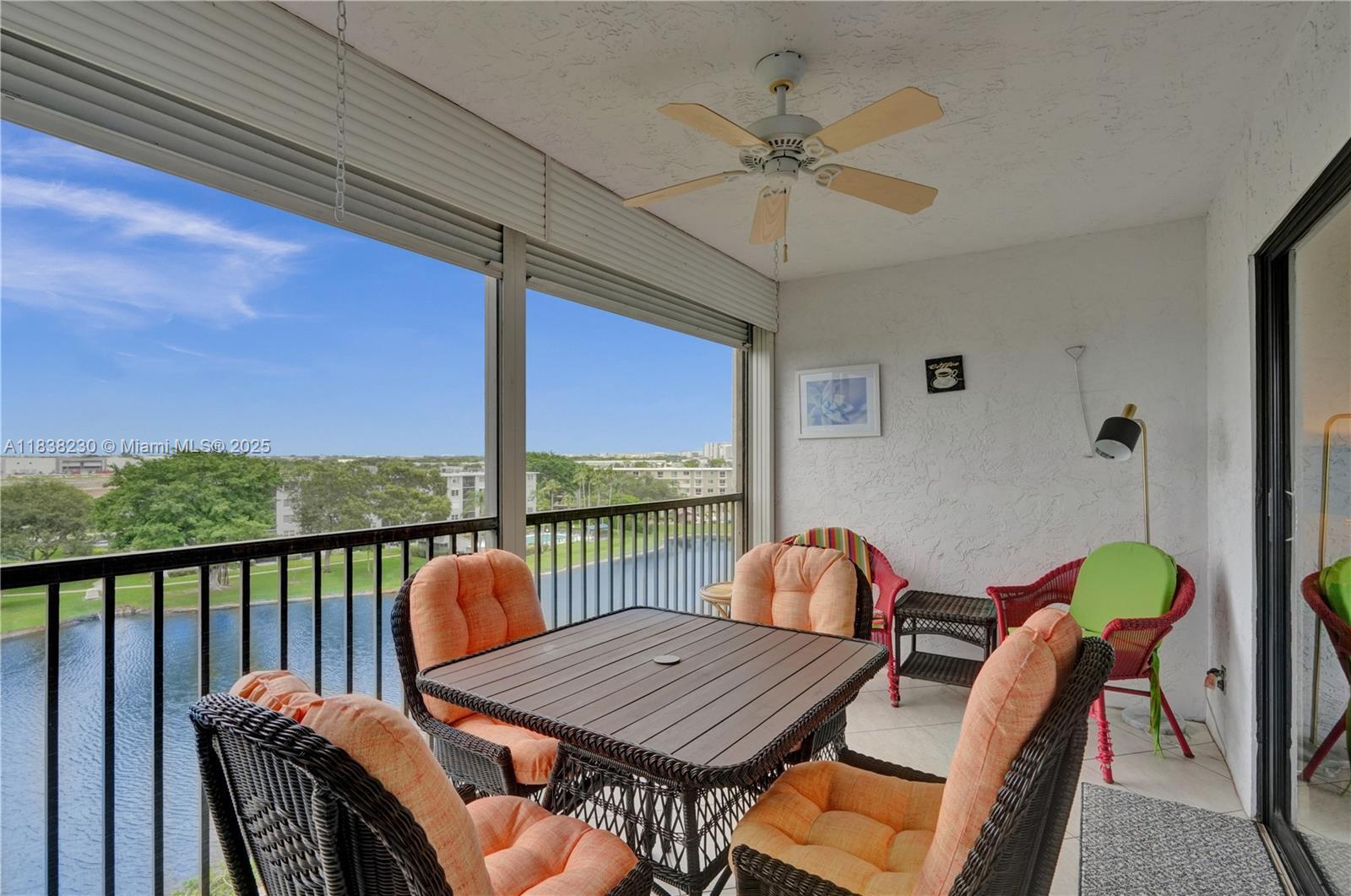 Property Photo:  2215 Cypress Island Dr 707  FL 33069 