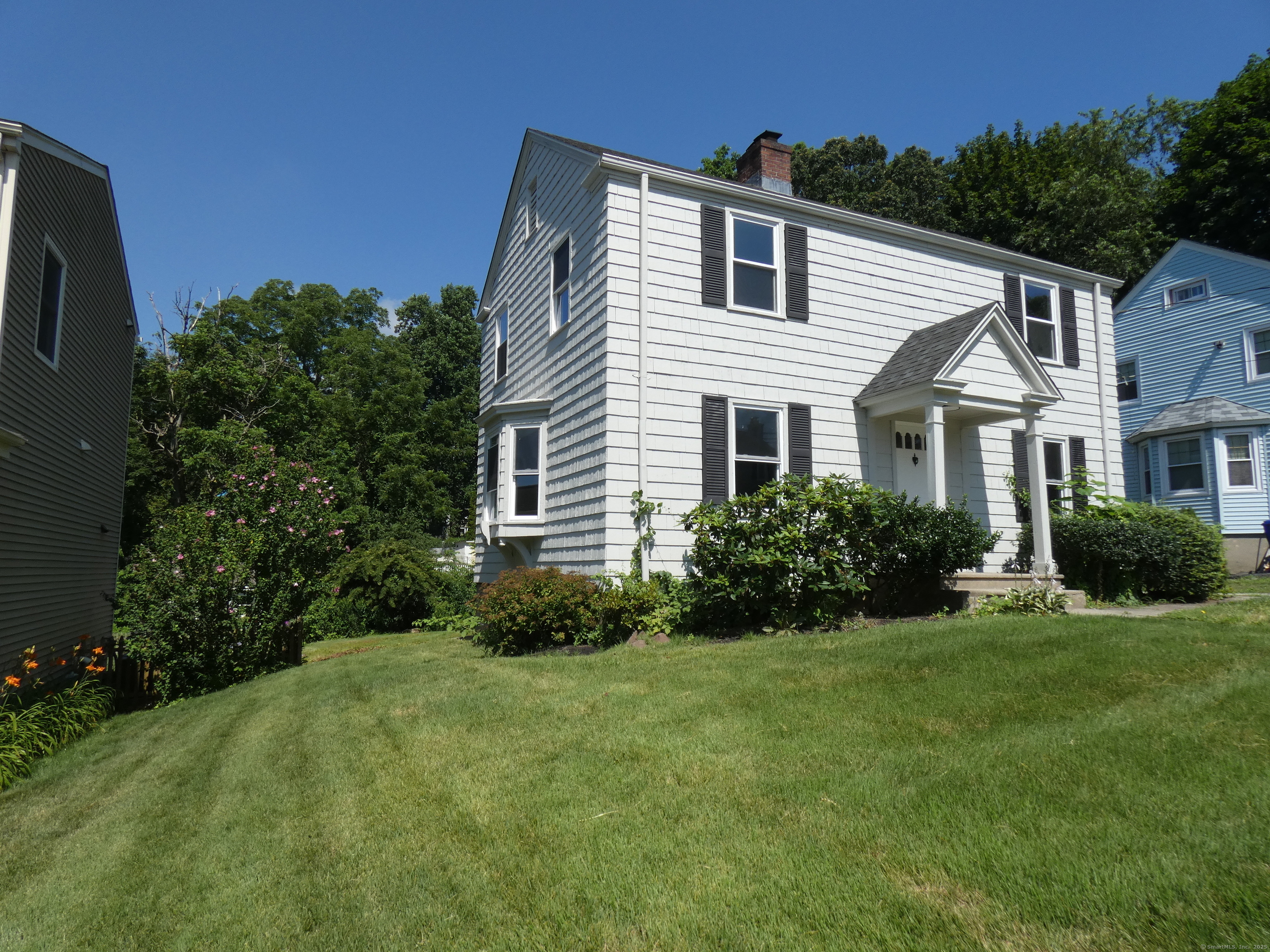 Property Photo: 109 Parkway Drive CT 06614
