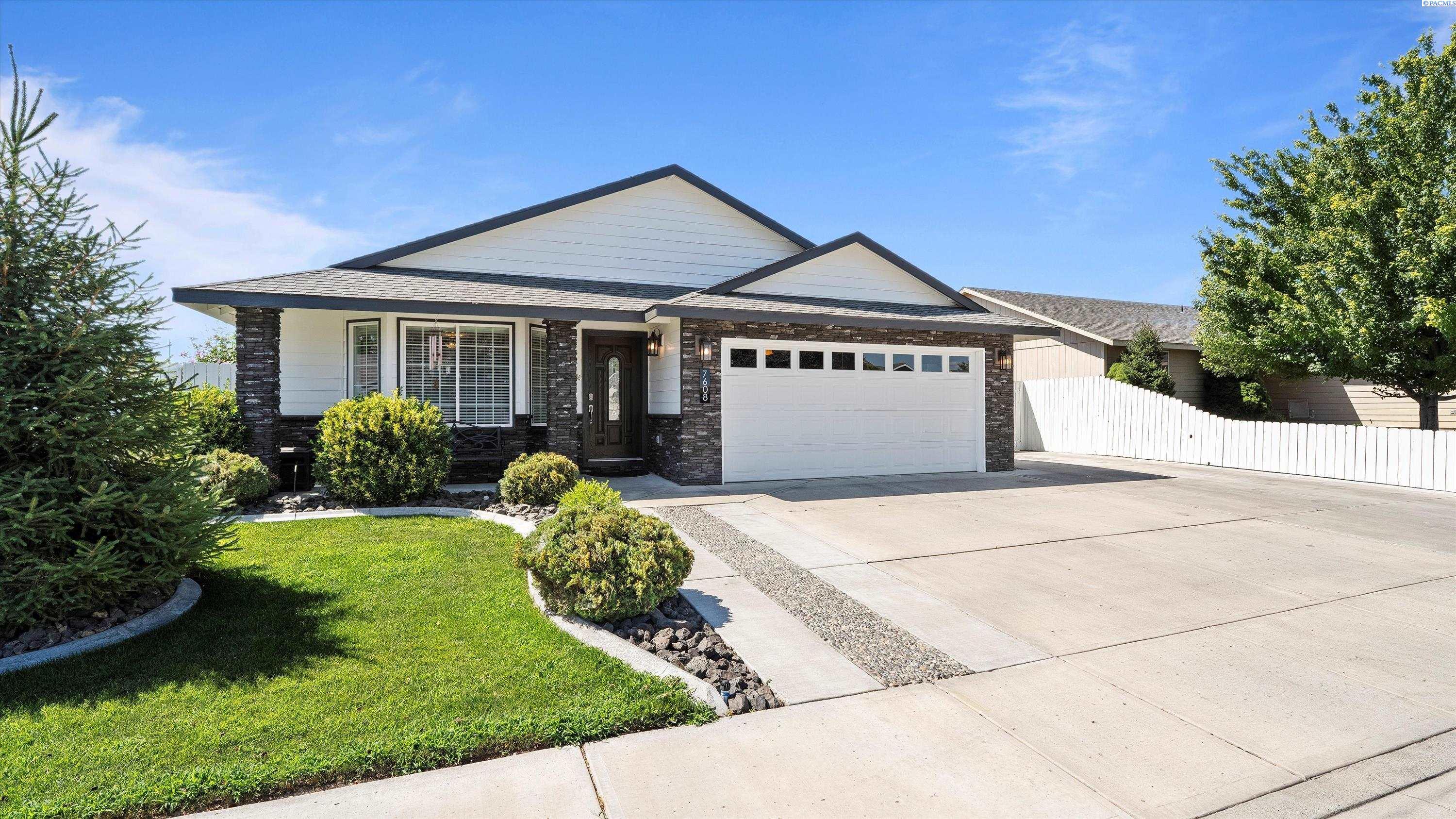 Property Photo:  7608 Savary Dr  WA 99301 