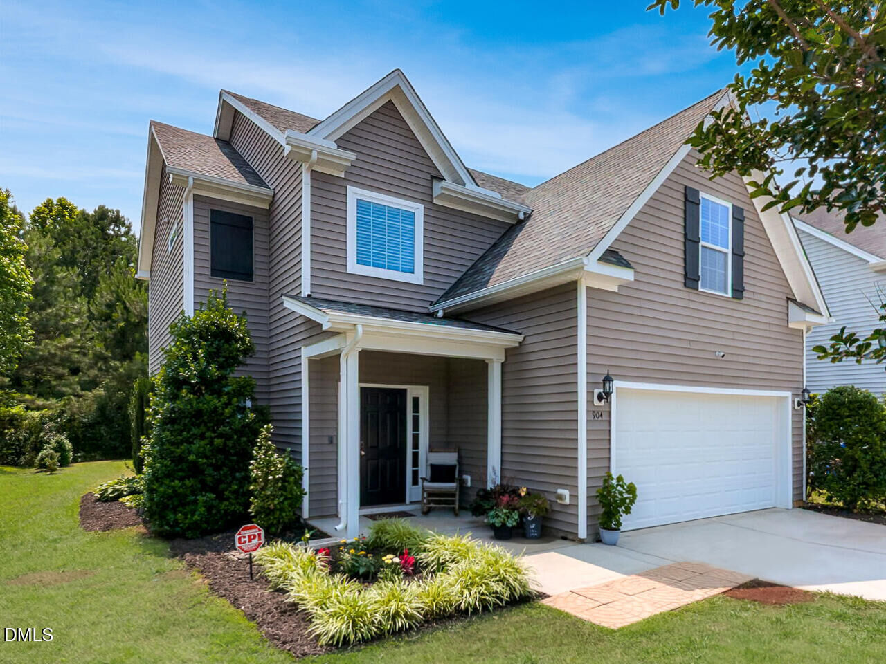 Property Photo:  904 Bridlemine Drive  NC 27526 