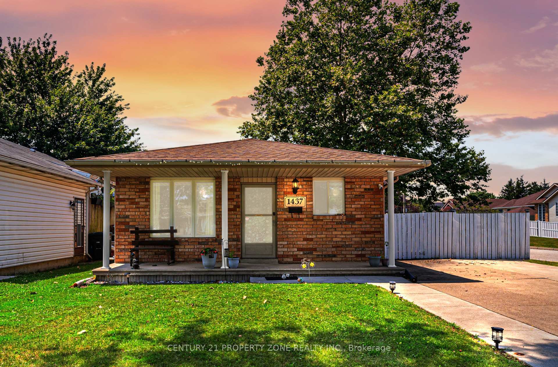 1437 Hansen Crescent W  Windsor ON N8W 5P4 photo