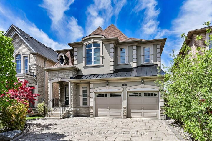 Photo de la propriété:  82 Heritage Estates Road  ON L6A 3V5 