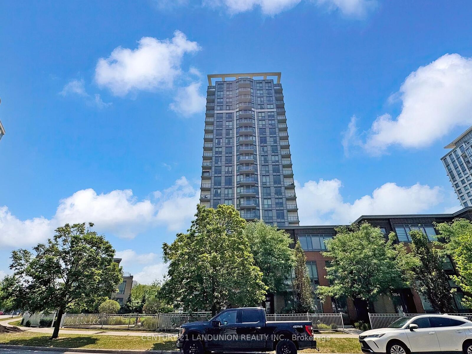 Property Photo: 195 Bonis Avenue 204 ON M1T 3H1