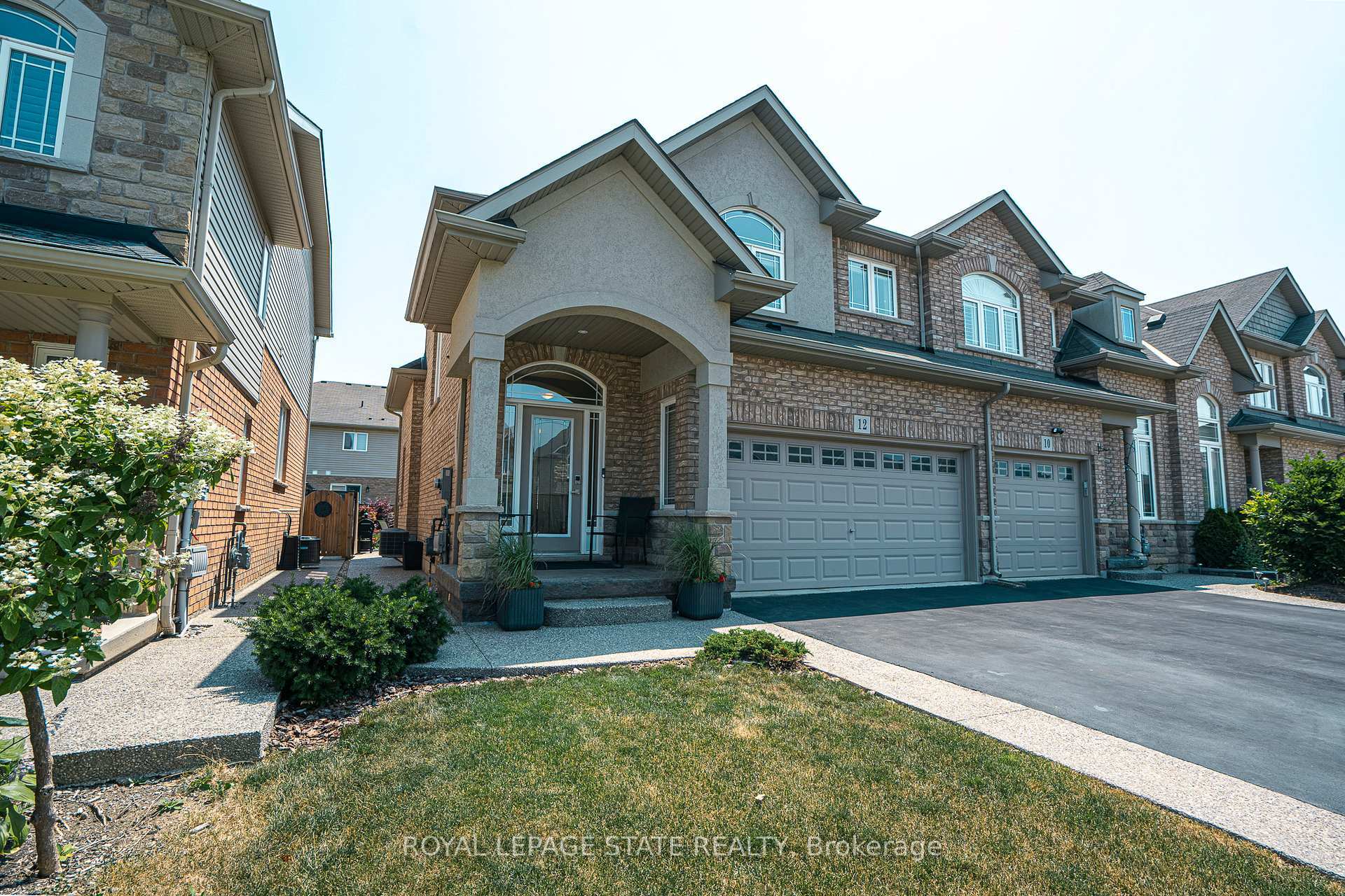 Property Photo:  12 Charleswood Crescent  ON L0R 1P0 
