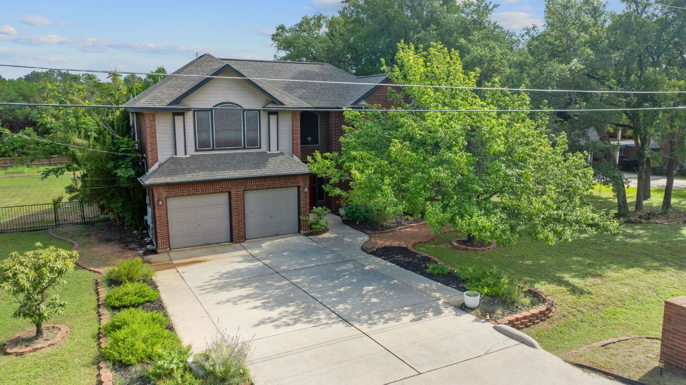 Property Photo: 222 Primrose Drive TX 78640
