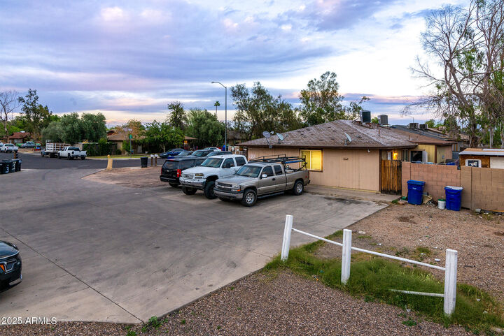 Property Photo: 959 W W 8th 1-8 Place AZ 85201