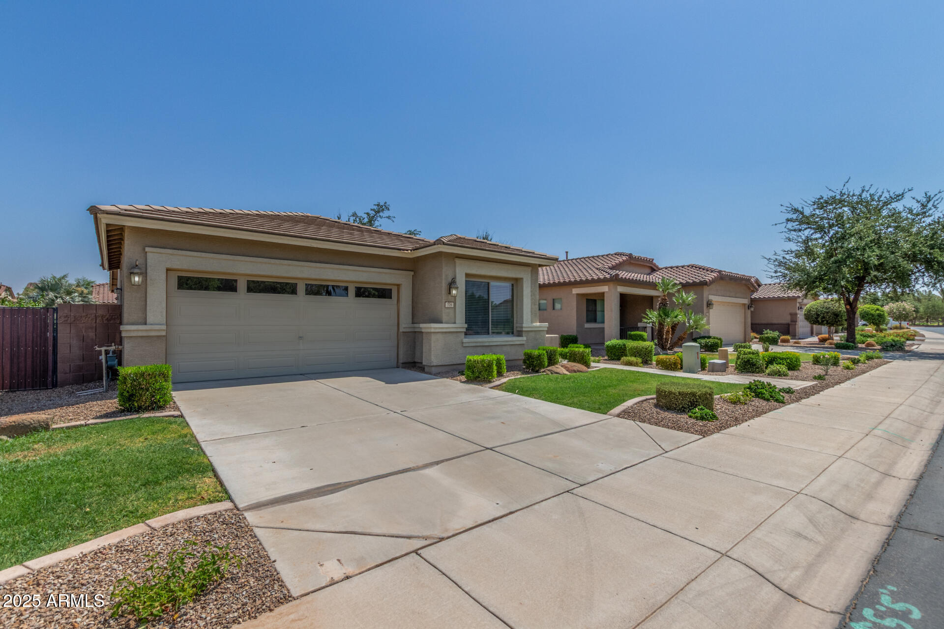 Property Photo: 374 W Lyle Avenue AZ 85140