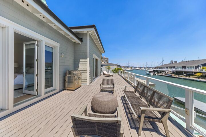 Property Photo: 220 Jamaica Street CA 94920
