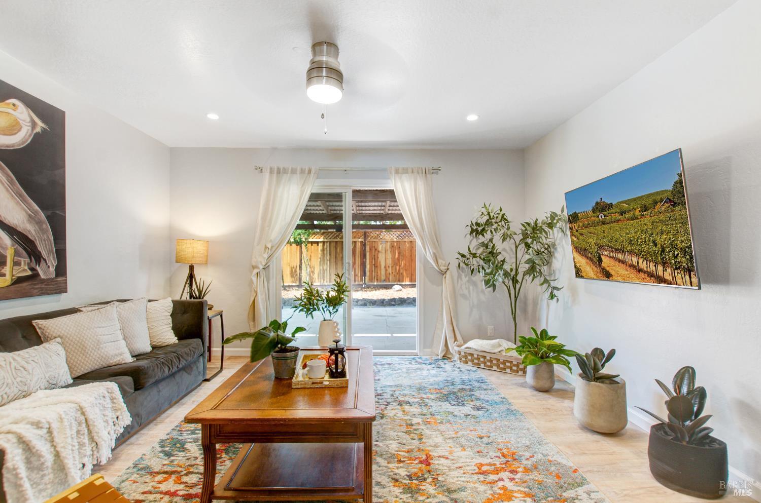 Property Photo:  2721 Comanche Street  CA 95403 