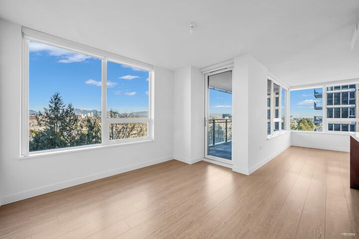 Property Photo: 3131 Ketcheson Road 1105 BC V6X 0N4