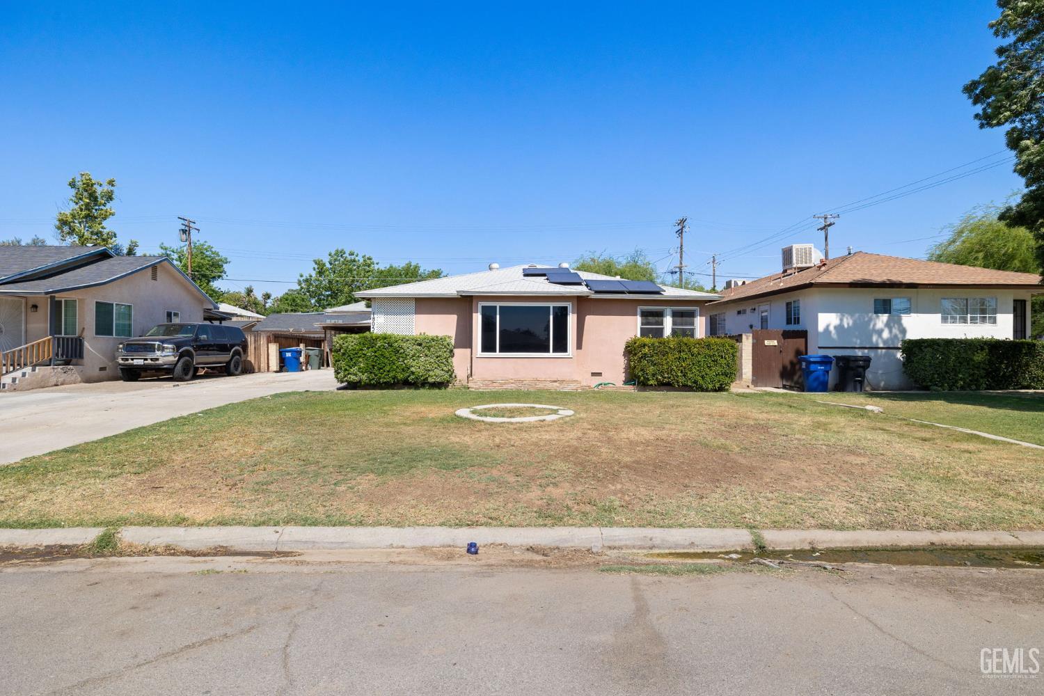 Property Photo: 1805 Morgan Lane CA 93306
