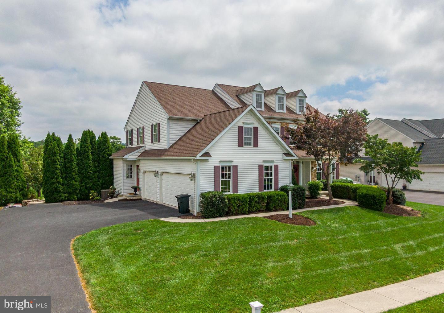 Property Photo:  3377 Harwood Lane  PA 19608 