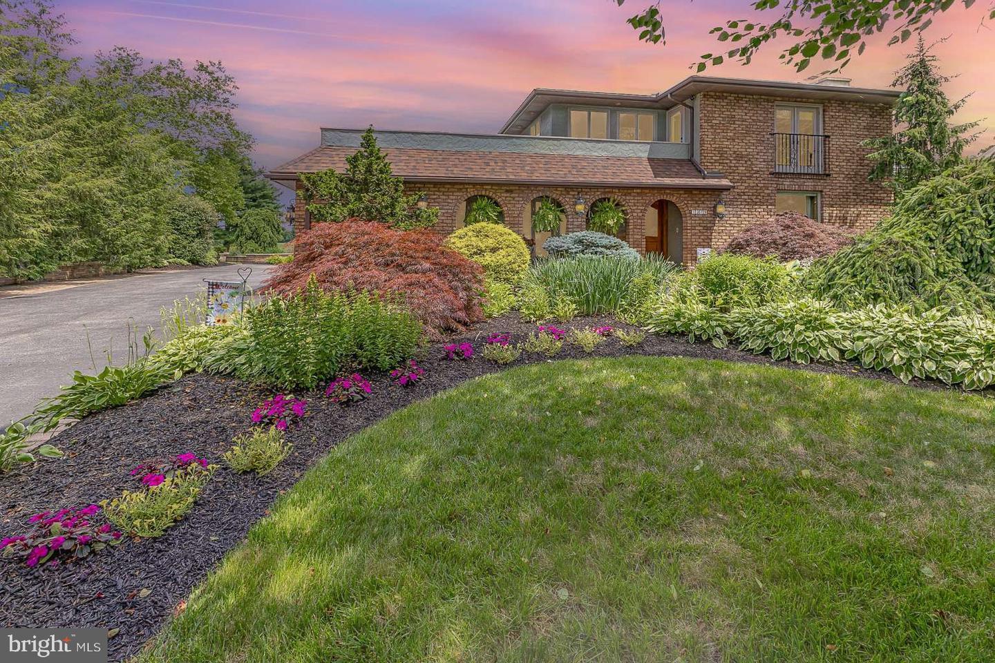 1375 Detwiler Drive  York PA 17404 photo