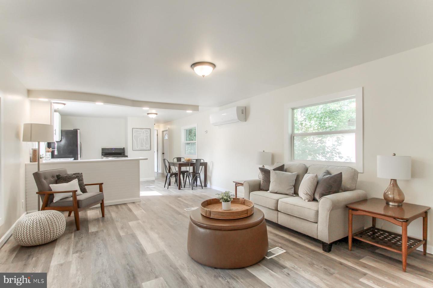 Property Photo:  37 Creekside Lane  PA 17015 