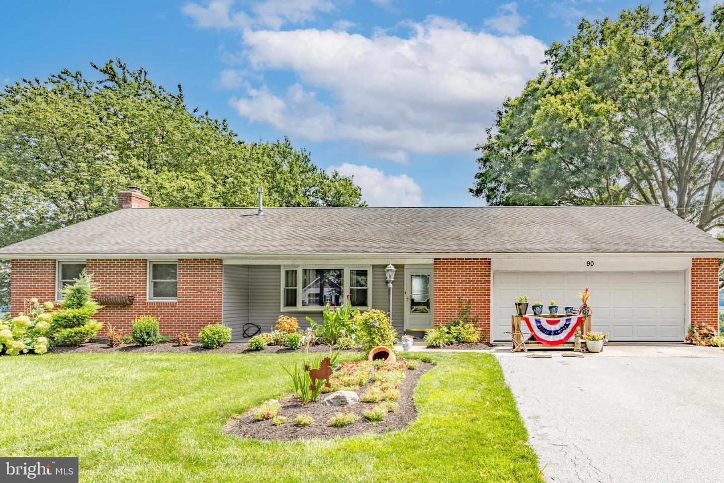 90 Upper Valley Road  Christiana PA 17509 photo