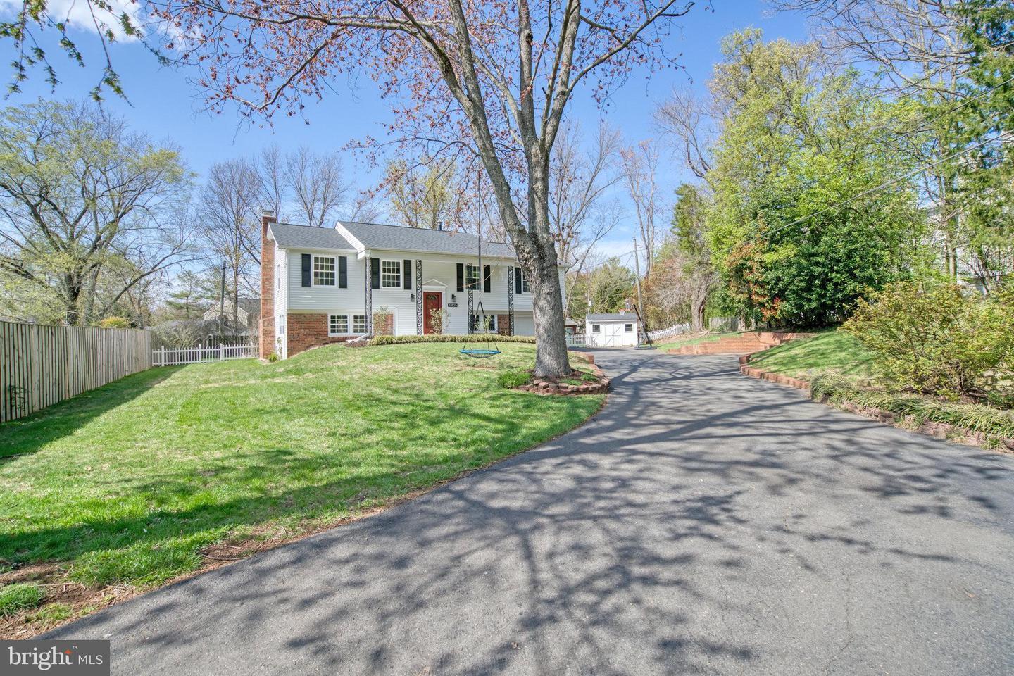 Property Photo:  12805 Point Pleasant Drive  VA 22033 