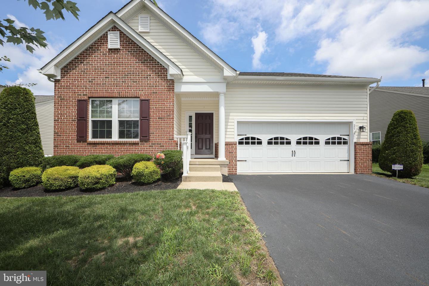 Property Photo:  25 Applegate Drive  NJ 08518 