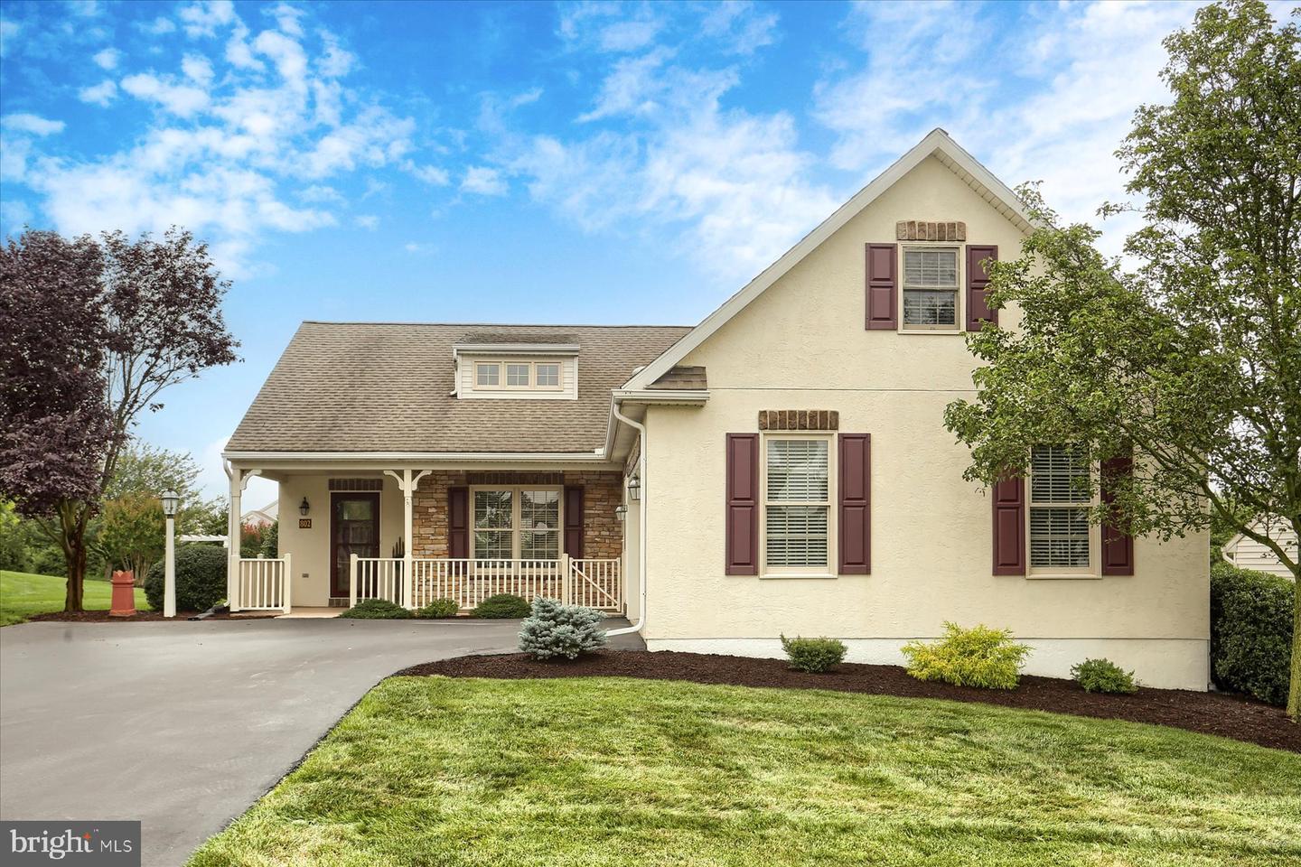 802 Heather Ridge  Manheim PA 17545 photo