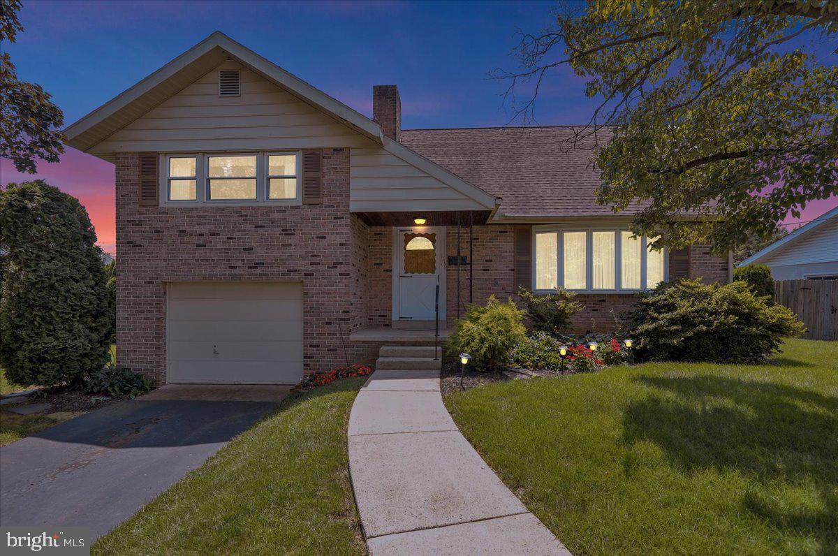 Property Photo:  1116 Dogwood Drive  PA 19609 