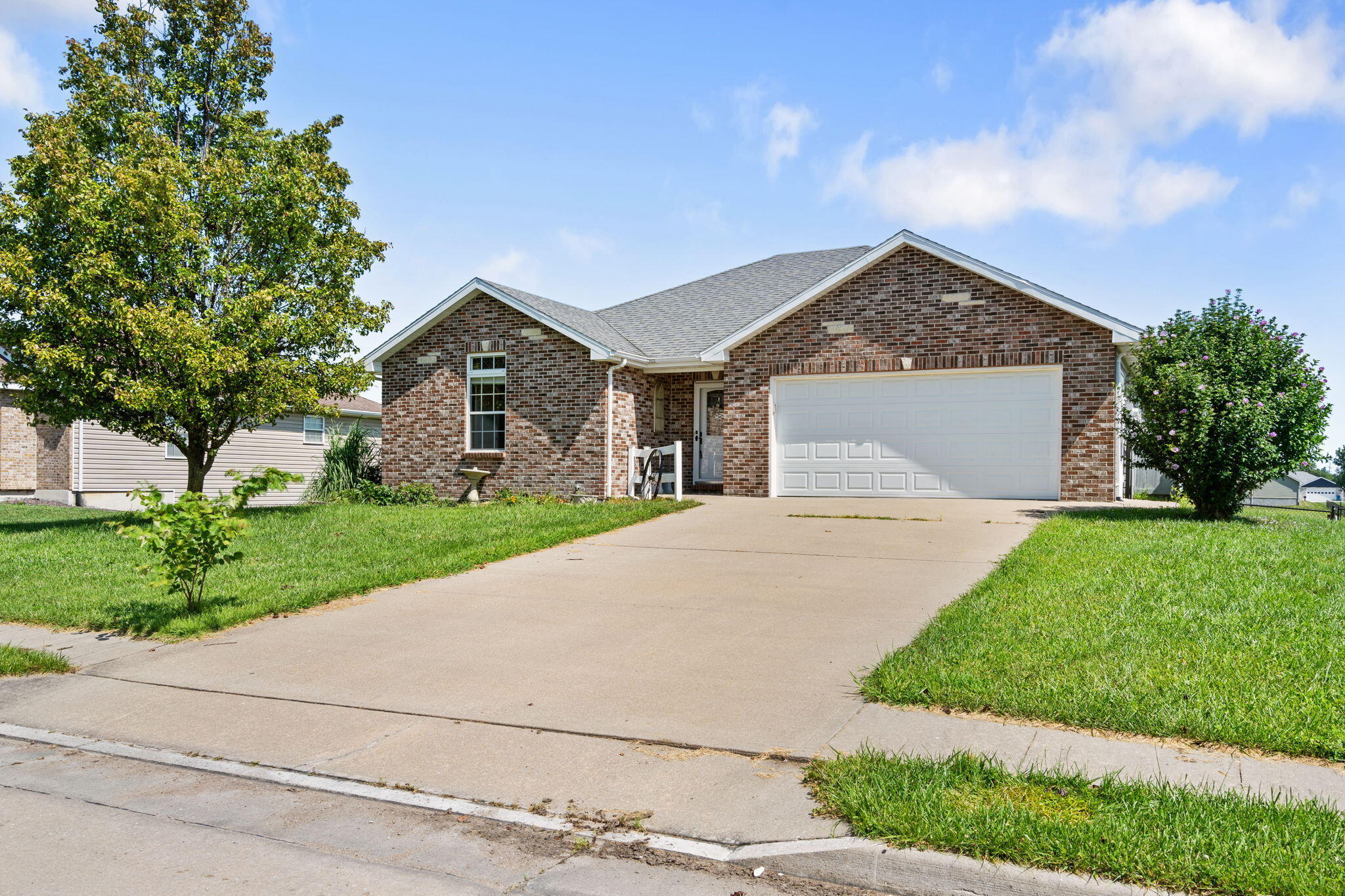 Property Photo:  295 Brookstone Dr  MO 65043 