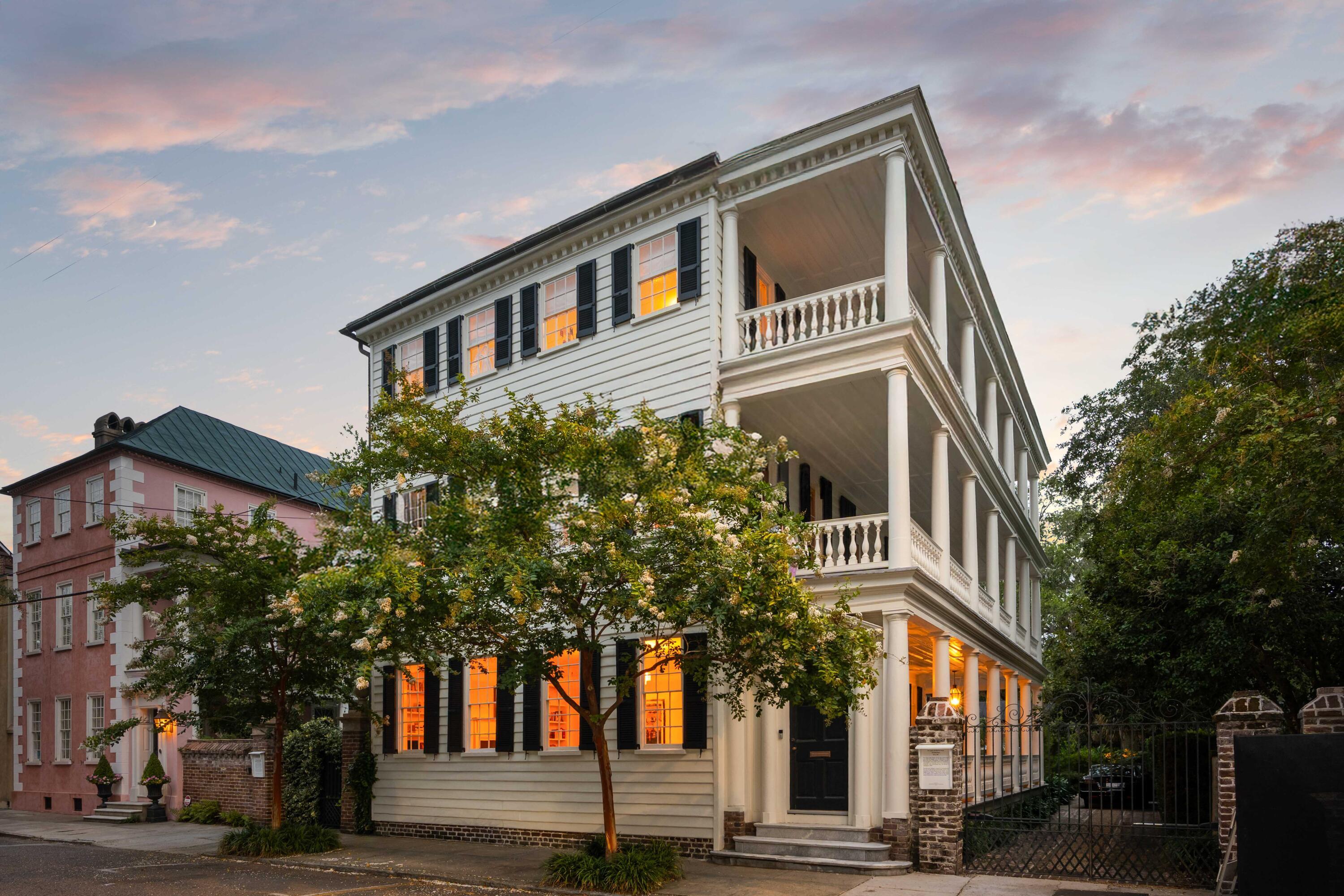 Property Photo: 125 Tradd Street SC 29401