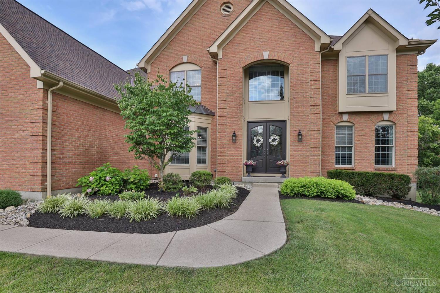 Property Photo: 4843 Hampton Village Drive OH 45040