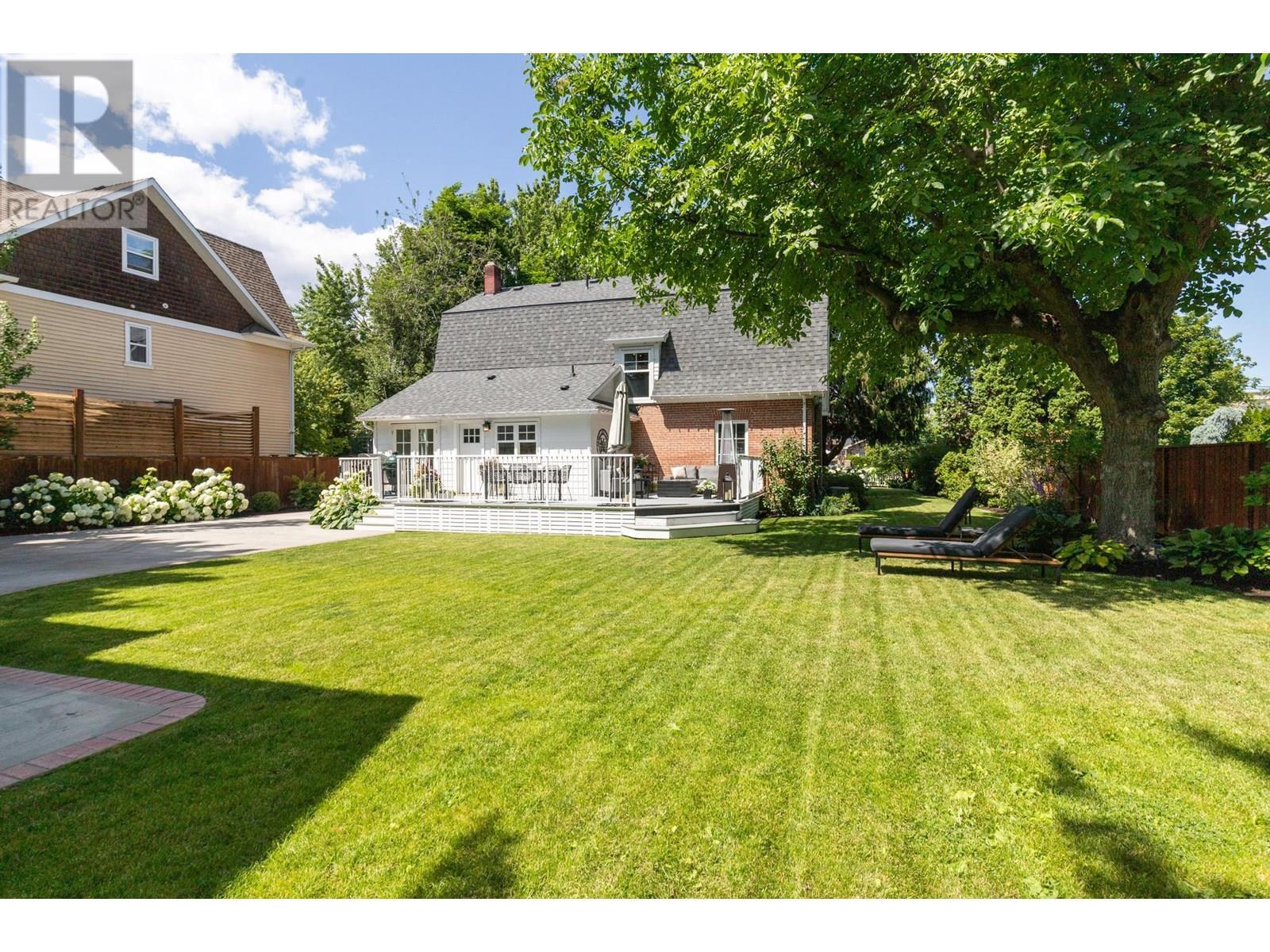 Property Photo: 1001 Lawrence Avenue BC V1Y 6M3