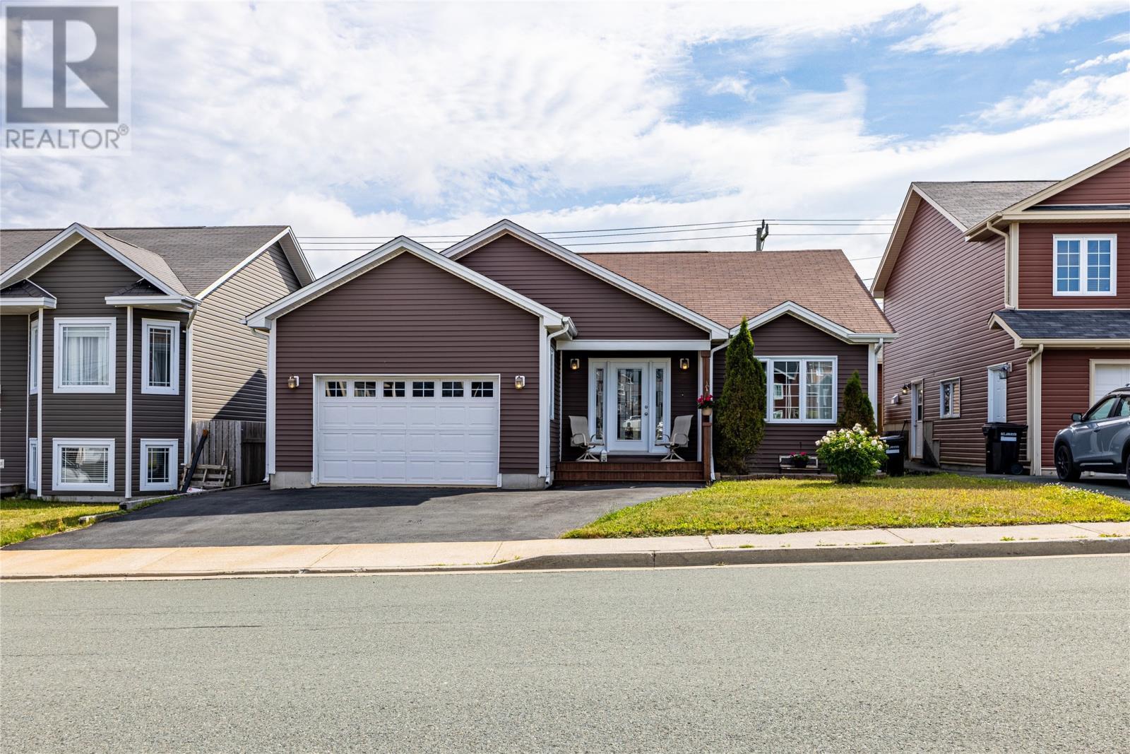 Property Photo: 42 Rosalind Street NL A1B 0S1