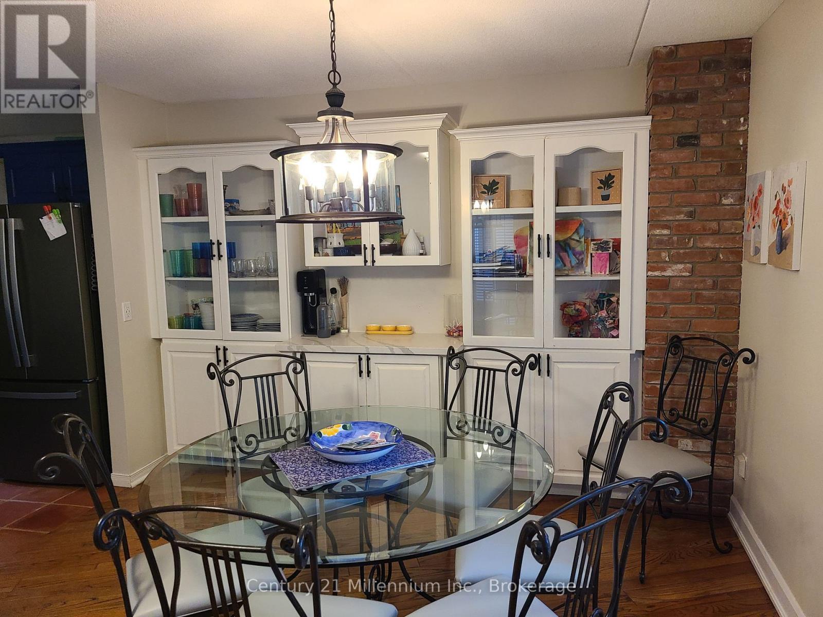 Property Photo: 384 Mariners Way 32 ON L9Y 5C7
