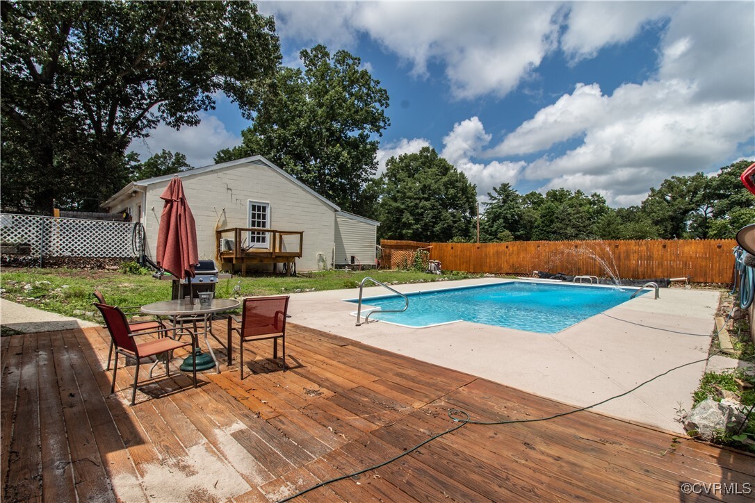 Property Photo:  15601 Meridian Avenue  VA 23831 