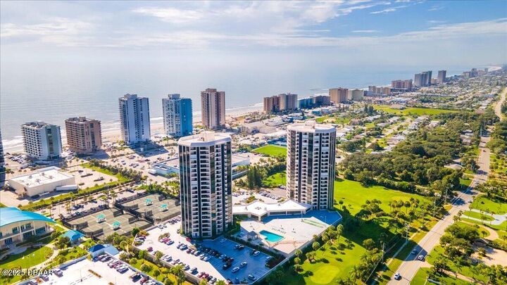 Property Photo: 1 Oceans West Boulevard 21A1 FL 32118